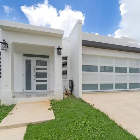 הוילה Aguacate Casa Catalina - 11 Min From Bqn מראה חיצוני תמונה